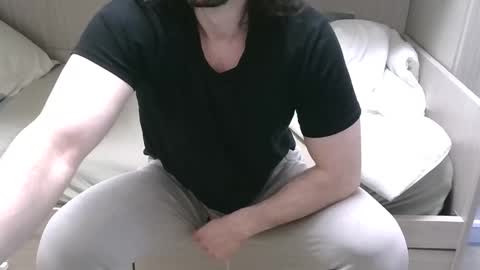 Snapshot of maxsperman1 chatting on May 2026 09:02:01 AM MaxSperman online show from May 2026 09:02:01 AM