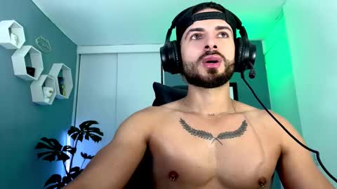 Maxi online show from November 2025 01:27:01 AM