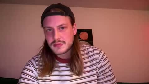 Snapshot of maxwatts95 chatting on January 2025 01:50:01 AM Max Watts online show from January 2025 01:50:01 AM