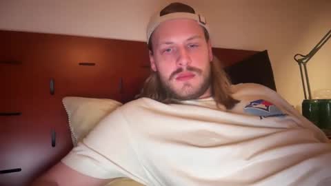 Snapshot of maxwatts95 chatting on September 2025 09:03:02 AM Max Watts online show from September 2025 09:03:02 AM