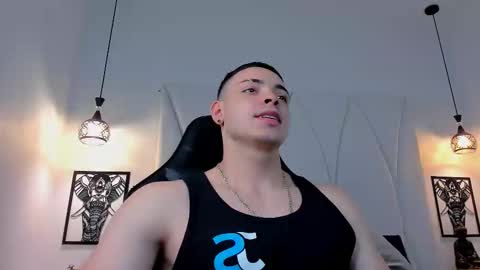 Snapshot of maxwell_dupont chatting on January 2025 10:41:01 PM MAX online show from January 2025 10:41:01 PM