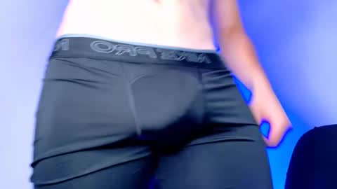 Snapshot of maxwell_dupont chatting on October 2025 01:34:01 AM MAX online show from October 2025 01:34:01 AM