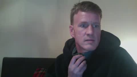 Snapshot of maxwilly7803039708 chatting on March 2026 04:02:02 AM maxwilly7803039708 online show from March 2026 04:02:02 AM