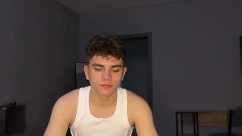 Snapshot of maxwoolf chatting on May 2026 02:55:01 PM Max online show from May 2026 02:55:01 PM