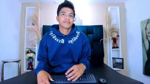 Max Wyatt online show from June 2026 11:25:02 AM