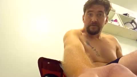 Max online show from November 2025 07:40:01 AM