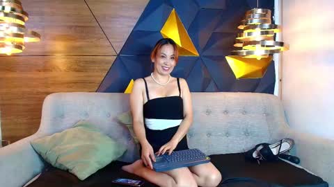 Snapshot of maxx_caprice chatting on November 2025 03:38:01 AM gabby online show from November 2025 03:38:01 AM