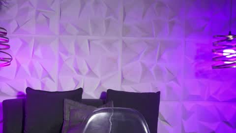 Snapshot of maxx_caprice chatting on May 2026 11:04:02 AM gabby online show from May 2026 11:04:02 AM