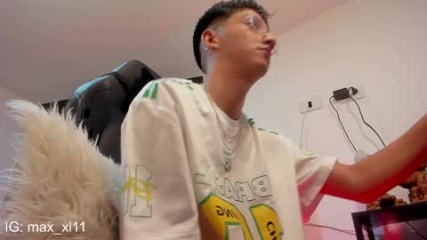 maxx_cortes online show from May 2026 03:23:01 AM