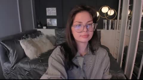 Snapshot of maya___muse chatting on May 2026 02:34:02 PM Maya online show from May 2026 02:34:02 PM
