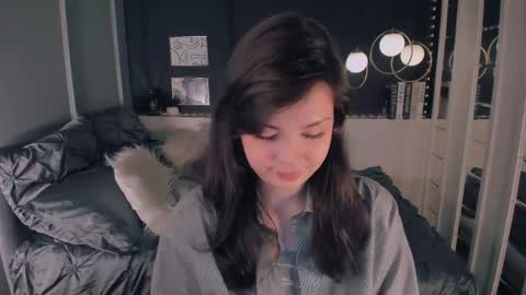Snapshot of maya___muse chatting on May 2026 02:58:01 PM Maya online show from May 2026 02:58:01 PM