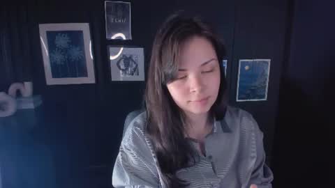 Snapshot of maya___muse chatting on June 2026 03:33:01 PM Maya online show from June 2026 03:33:01 PM