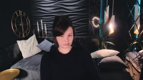 Snapshot of maya___muse chatting on July 2026 02:24:01 PM Maya online show from July 2026 02:24:01 PM