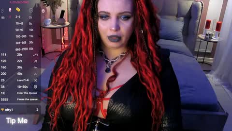 Maya Mils online show from April 2026 01:04:01 AM