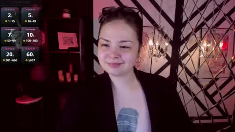 Woman online show from December 2024 11:54:02 AM