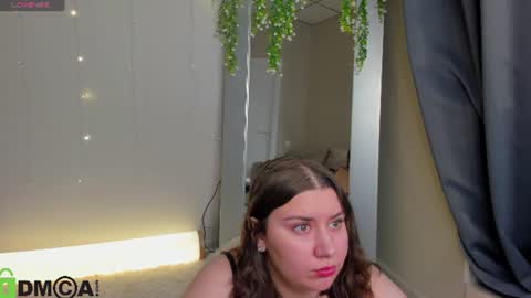 Snapshot of maya_raay chatting on June 2026 01:19:02 AM Maya online show from June 2026 01:19:02 AM