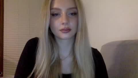 mayaflirt online show from March 2026 07:41:01 PM