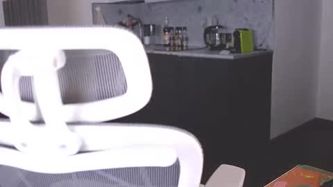 Snapshot of mayaik chatting on October 2025 04:50:01 PM mayaik online show from October 2025 04:50:01 PM