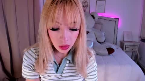 Mayajhons online show from November 2025 11:44:02 AM