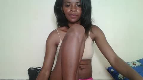 Snapshot of mayalabelle chatting on November 2025 09:15:02 PM mayalabelle online show from November 2025 09:15:02 PM