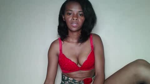 Snapshot of mayalabelle chatting on November 2025 07:08:02 PM mayalabelle online show from November 2025 07:08:02 PM