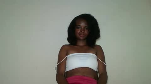 Snapshot of mayalabelle chatting on November 2025 03:21:02 AM mayalabelle online show from November 2025 03:21:02 AM