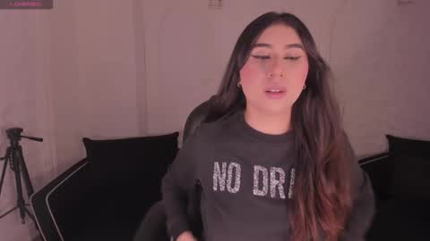 Snapshot of mayamoretti chatting on November 2025 03:20:01 AM Maya online show from November 2025 03:20:01 AM