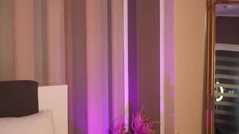 Snapshot of mayamusee chatting on November 2025 05:53:01 AM Maya online show from November 2025 05:53:01 AM