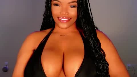 MayBabi online show from October 2025 01:58:01 PM