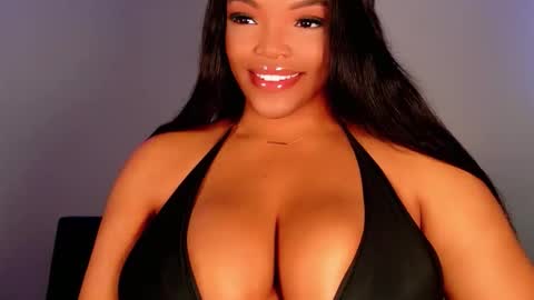 MayBabi online show from November 2025 01:03:01 PM