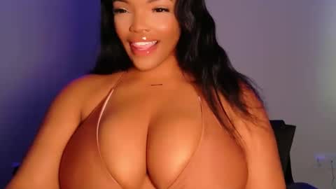 MayBabi online show from April 2026 06:13:02 PM