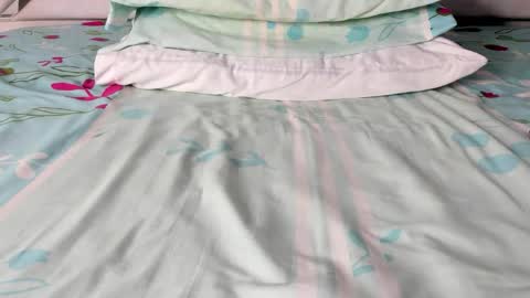 Snapshot of maybelline_666 chatting on November 2025 07:02:02 PM Maybelline69 online show from November 2025 07:02:02 PM