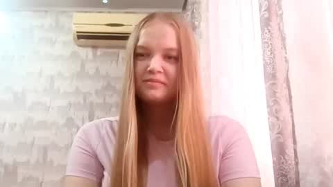 Snapshot of maybellstelmack chatting on August 2026 11:46:02 AM Lina online show from August 2026 11:46:02 AM