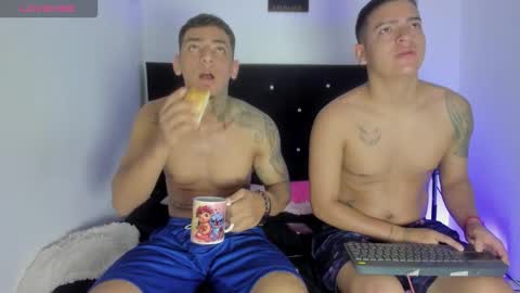 maykel_and_mike online show from November 2025 11:42:01 AM