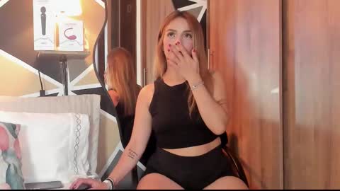 MaylinFox online show from September 2025 01:33:02 PM