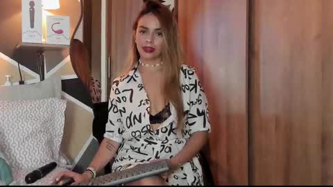 MaylinFox online show from September 2025 06:57:02 PM