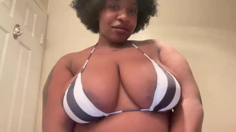 mayluvsu online show from February 2026 04:20:01 AM