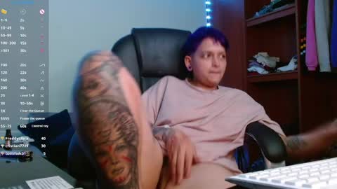 Snapshot of maylyy_kan chatting on May 2026 01:33:01 AM Mayle kan online show from May 2026 01:33:01 AM