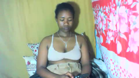 Snapshot of mayrah5 chatting on November 2025 07:08:02 AM mayrah online show from November 2025 07:08:02 AM