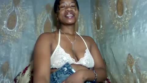 Snapshot of mayrah5 chatting on February 2026 06:24:01 AM mayrah online show from February 2026 06:24:01 AM