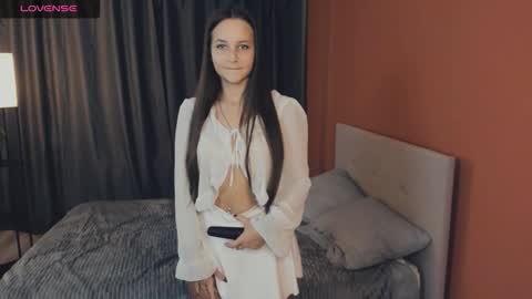 Snapshot of maysday chatting on October 2025 03:47:02 PM May online show from October 2025 03:47:02 PM