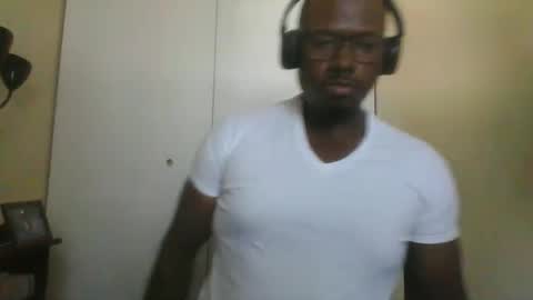 Snapshot of mbsupreme chatting on September 2025 07:05:01 PM Mark online show from September 2025 07:05:01 PM