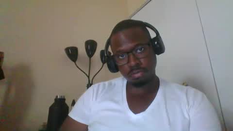 Snapshot of mbsupreme chatting on September 2025 08:32:02 PM Mark online show from September 2025 08:32:02 PM