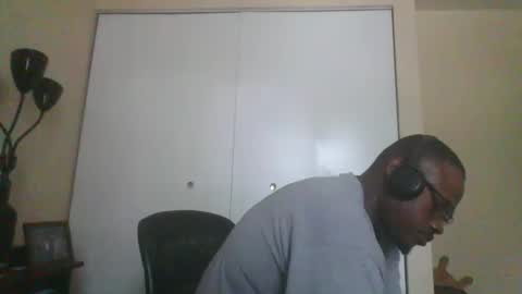 Snapshot of mbsupreme chatting on September 2025 04:43:02 PM Mark online show from September 2025 04:43:02 PM