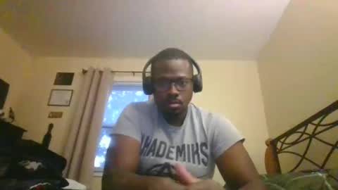 Snapshot of mbsupreme chatting on October 2025 11:35:02 PM Mark online show from October 2025 11:35:02 PM