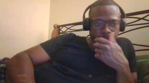 Snapshot of mbsupreme chatting on November 2025 06:13:01 AM Mark online show from November 2025 06:13:01 AM