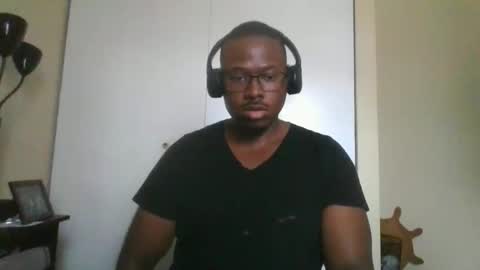 Snapshot of mbsupreme chatting on November 2025 08:08:01 PM Mark online show from November 2025 08:08:01 PM