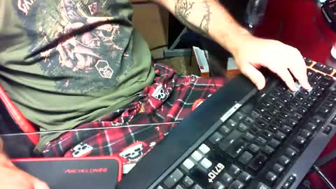 Snapshot of mcbethtime chatting on July 2026 11:25:01 PM mcbethtime online show from July 2026 11:25:01 PM