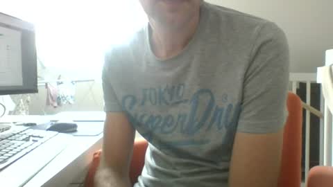 Snapshot of mcloraheen chatting on June 2026 09:30:01 AM mcloraheen online show from June 2026 09:30:01 AM