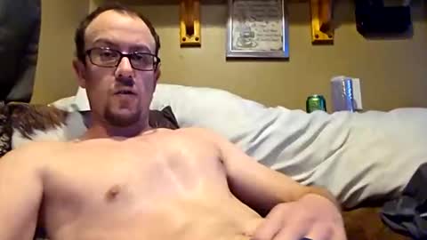 Snapshot of mclovinmackay chatting on November 2025 04:10:02 AM mclovinmackay online show from November 2025 04:10:02 AM